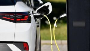 Read more about the article Drohende Stromausfälle: Bundesnetzagentur will Laden von E-Autos beschränken